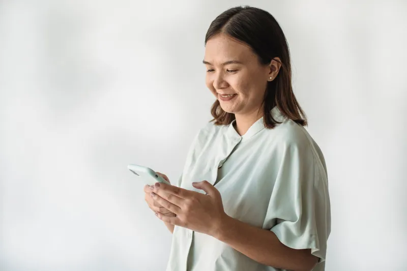 The Tiny Blue Checkmark Running Your Workday: How Read Receipts Became a Power Game