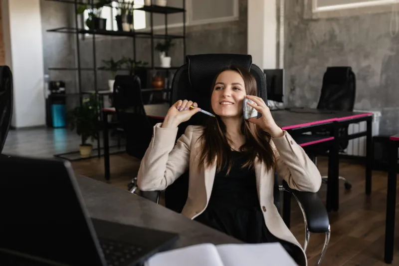 Hang Up the Keyboard Sometimes: Why Voice Still Wins the Conversations That Matter